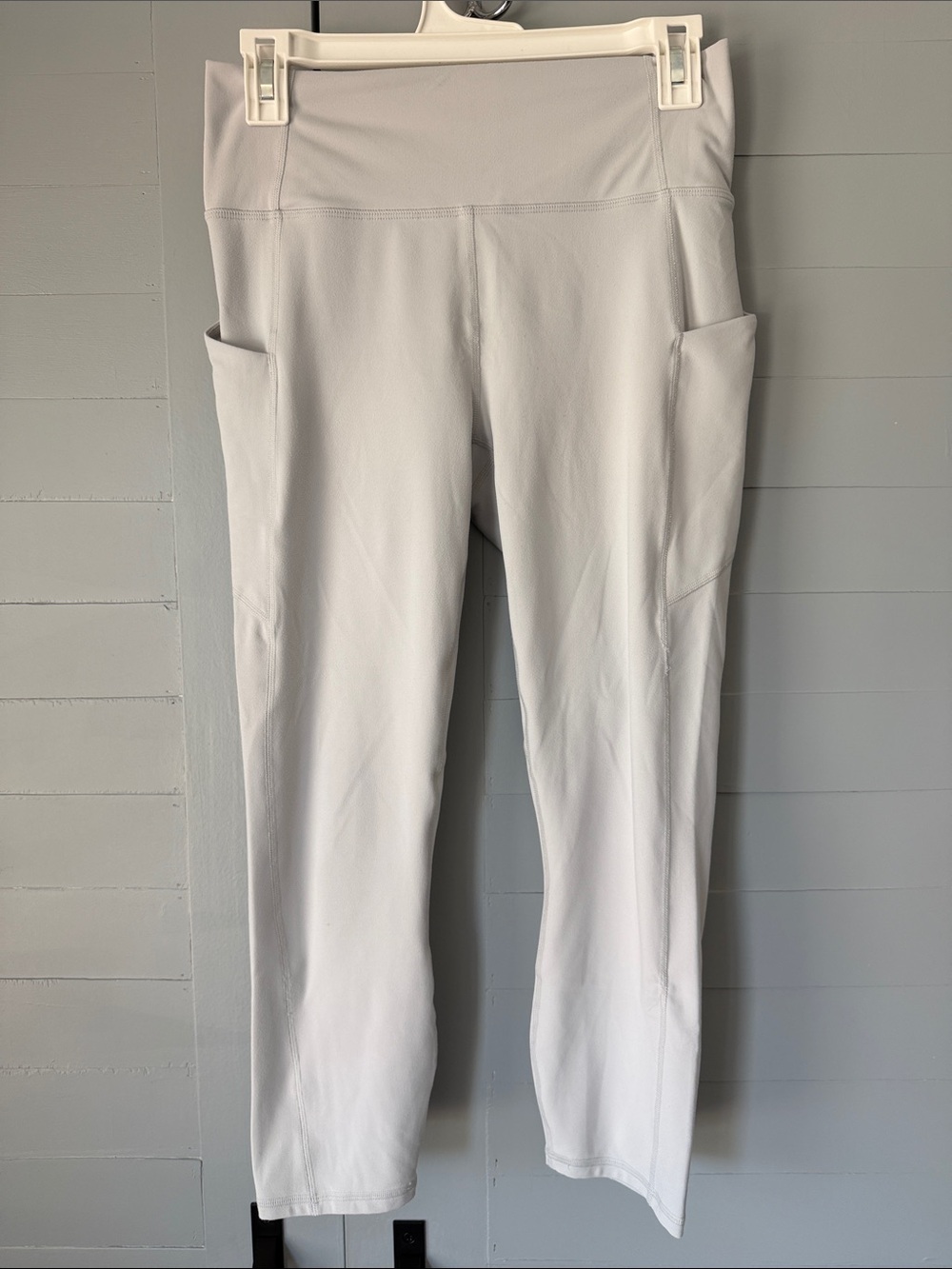 High-Waist Performance Pocket Leggings - Light Gray